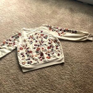Cozy Floral Sweatshirt Size Medium